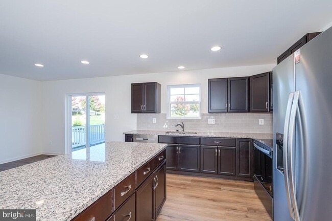 Building Photo - 192 Ludgate Mnr