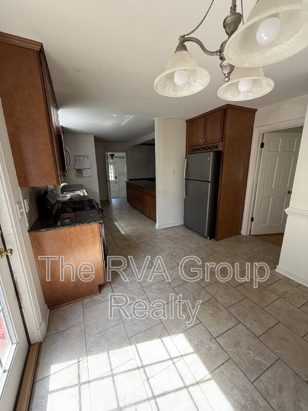 Building Photo - 10075 Aragon Dr
