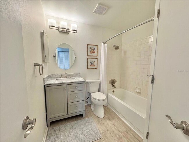 Building Photo - 715 Magnolia Pl