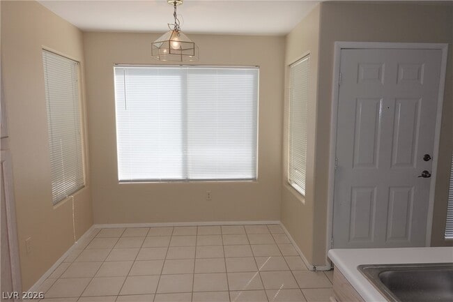 Building Photo - 3131 Key Largo Dr