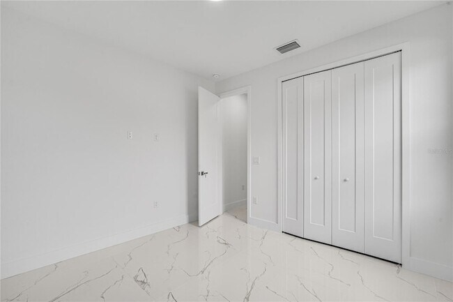 Building Photo - 153 Australian Dr