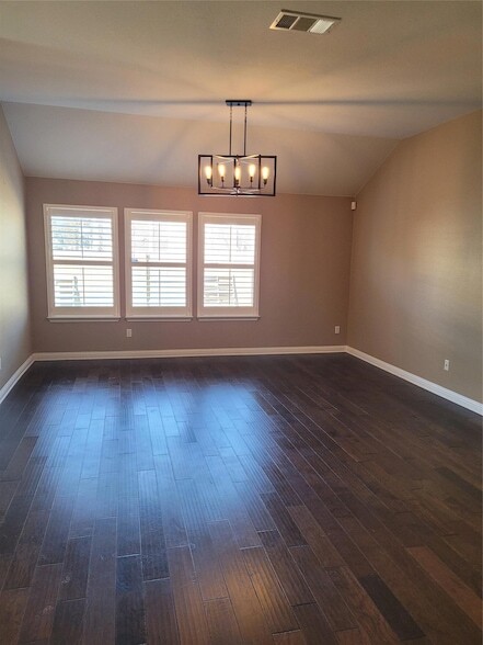 Building Photo - 3416 De Soto Loop