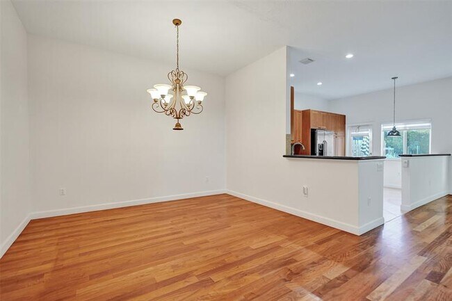 Building Photo - 2724 Treasure Cove Cir