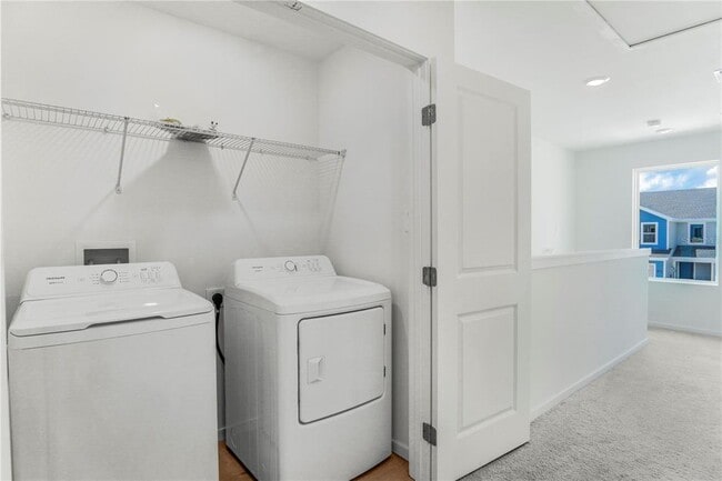 Building Photo - 1566 Plank Pl
