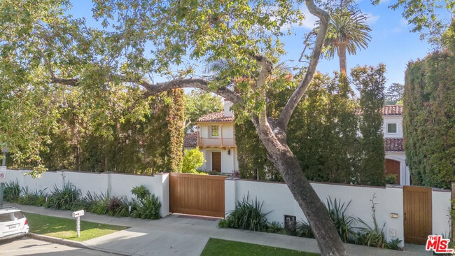 Primary Photo - 221 S Beverly Glen Blvd