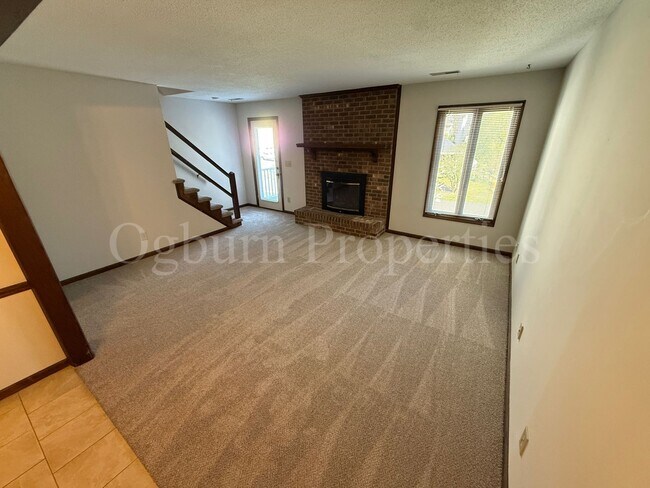 Building Photo - 1906 Winding Ridge Rd