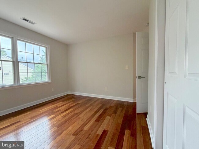Building Photo - 13353 Horsepen Woods Ln