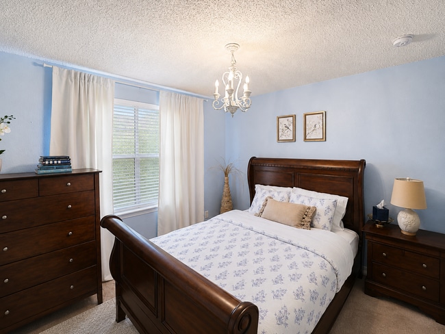 Building Photo - 4008 Breezy Hill Ln