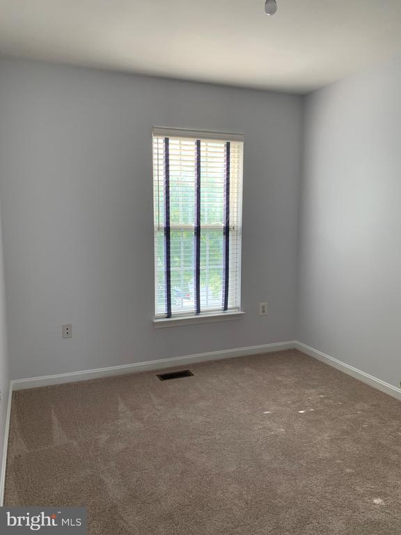 Building Photo - 4850 Marsden Pl