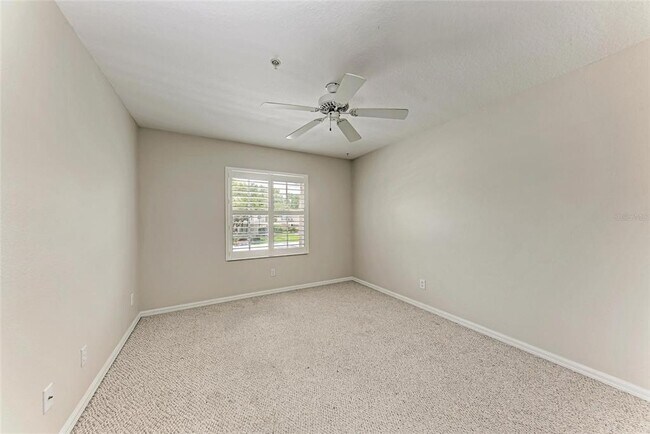 Building Photo - 803 Montrose Dr