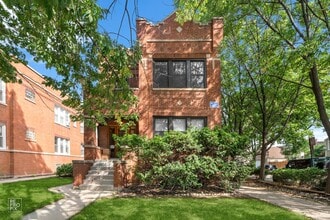 Building Photo - Sunny, Spacious and Beautifully Rehabbed in Avondale with Laundry in-unit