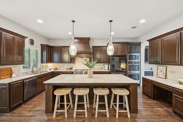 Building Photo - 204 Chisholm Trail