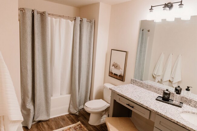 Building Photo - FURNISHED SKYE SINGLE FAMILY HOME