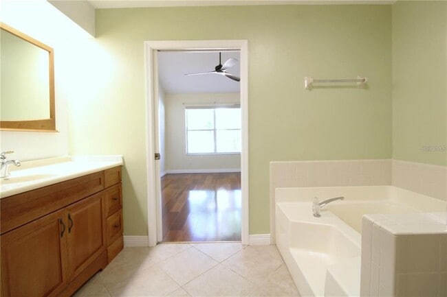 Building Photo - 2210 Maryday Ct