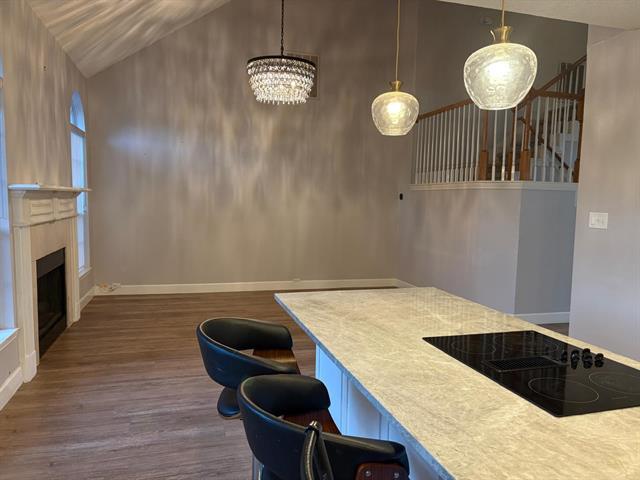 Building Photo - 2113 Cannes Dr