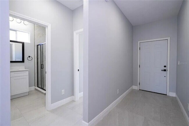 Building Photo - 356 Cherokee Ave