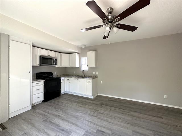 Building Photo - 87 Paris Dr