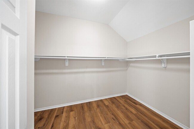 Building Photo - 2443 Morgan Ridge Ln