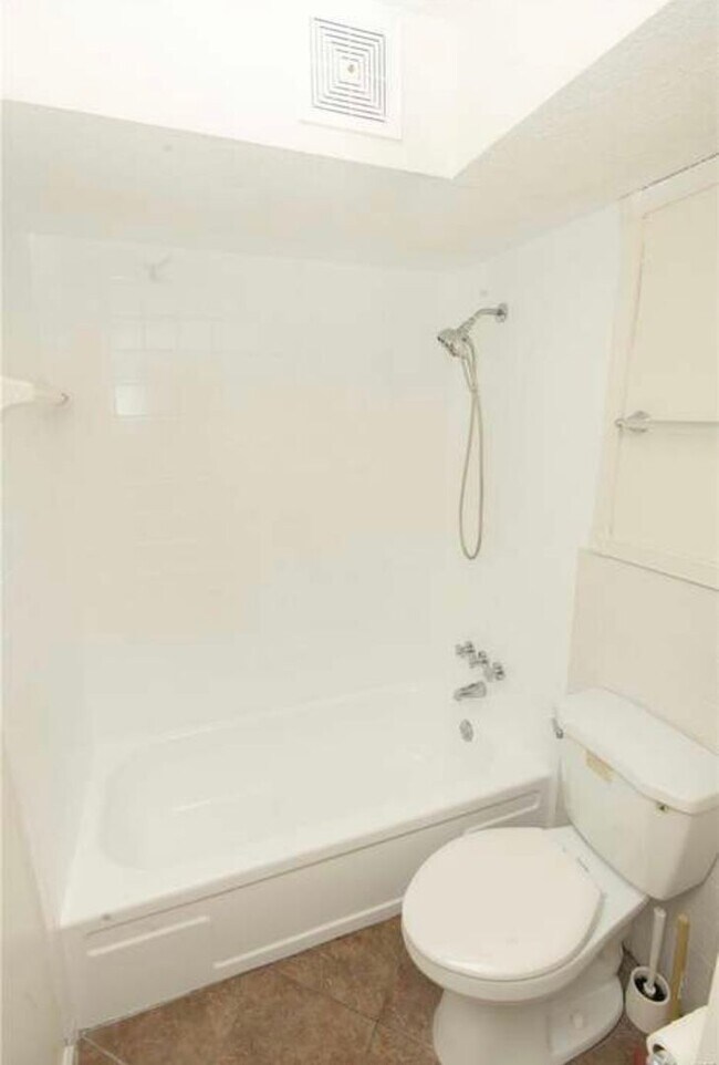 Building Photo - 4355 Maryland Ave