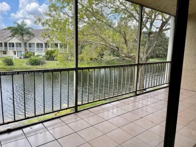 Building Photo - 613 N University Dr