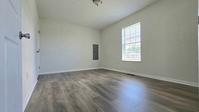 Building Photo - 1863 Country Meadows Dr