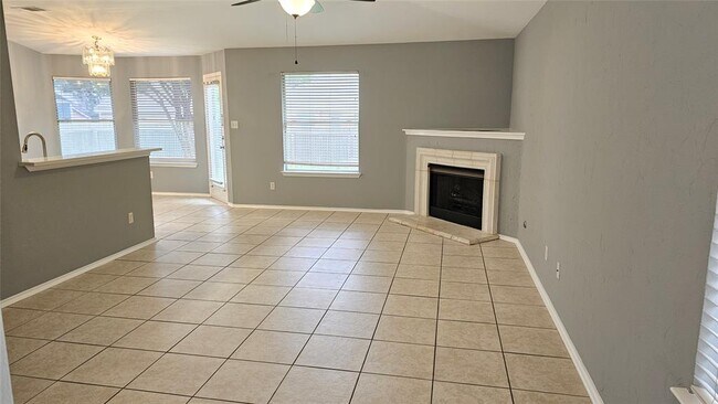 Building Photo - 2241 Ada Ln