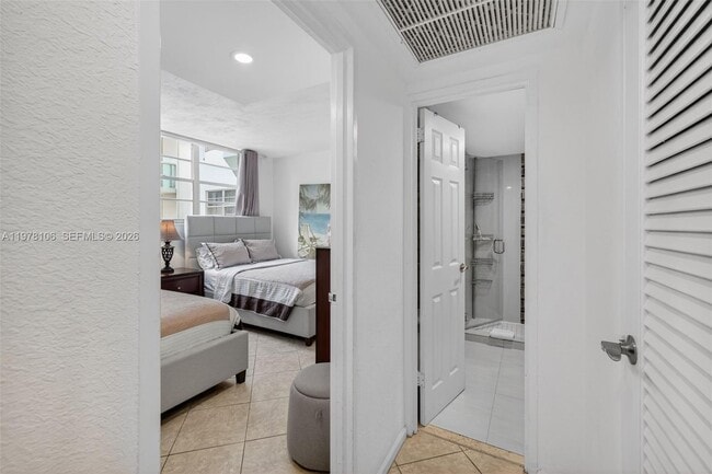 Building Photo - 3801 S Ocean Dr