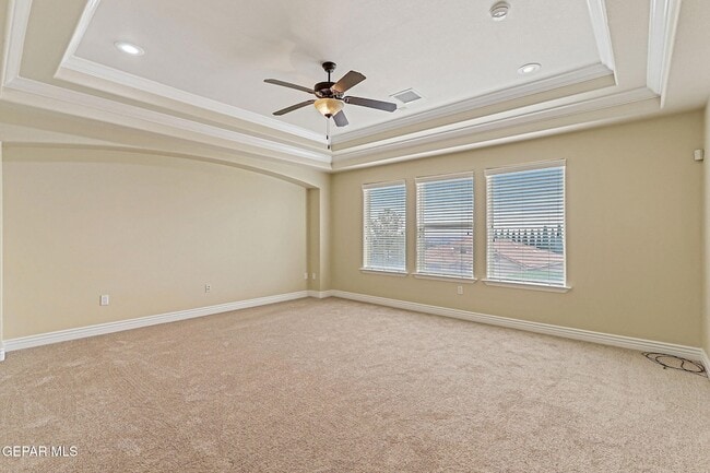 Building Photo - 6285 Wildwood Ct