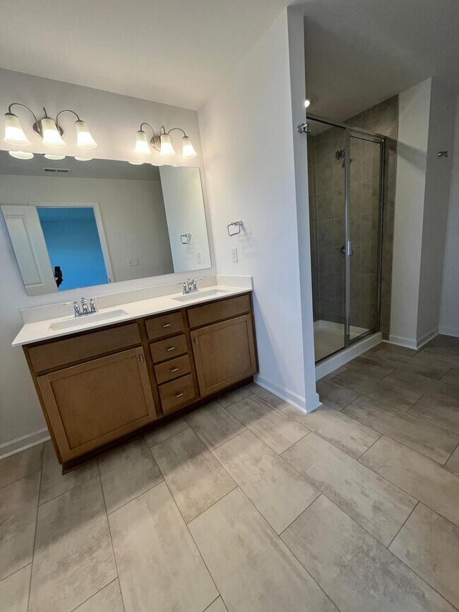 Building Photo - 2690 Yeager Dr NW