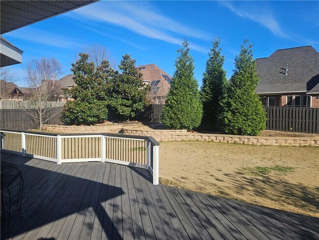 Building Photo - 2311 S Mont Blanc Ave