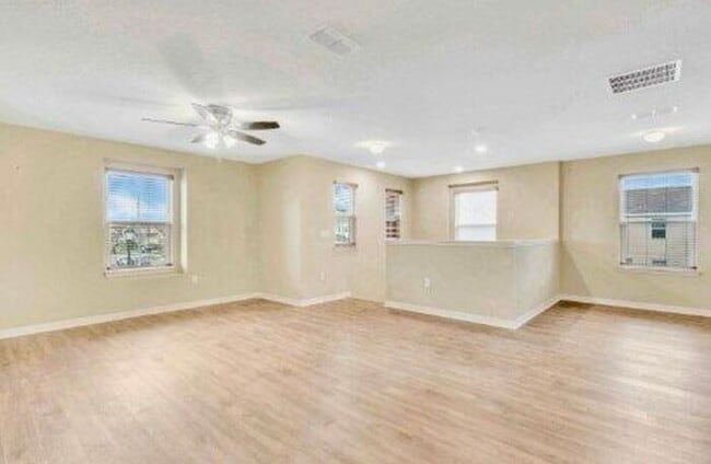 Building Photo - Luxury 2 Story 4 bedroom 3.5 bath Sanford ...