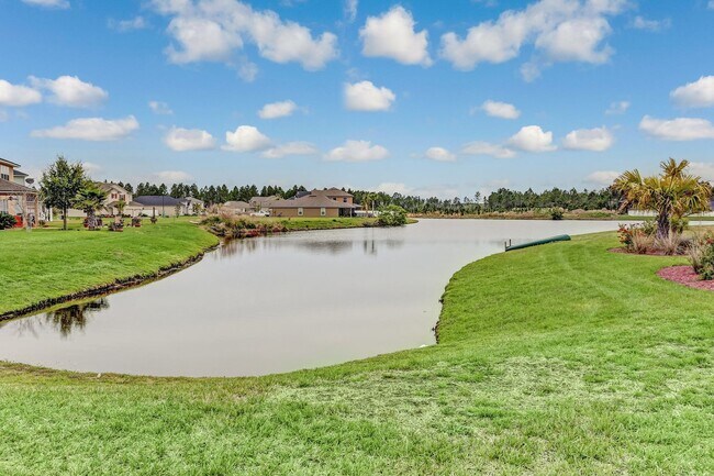 Building Photo - Spacious 5-Bedroom Home with Office, Den & Included Electric!