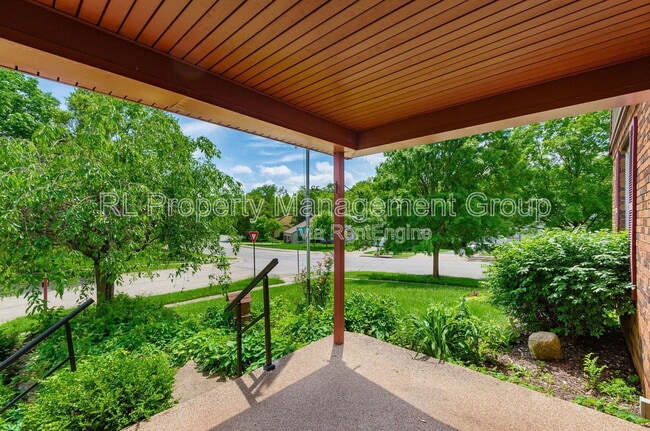 Building Photo - 5951 Als Ct