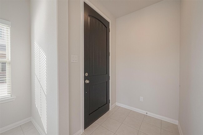 Building Photo - 31139 Mahogany Fir Trl