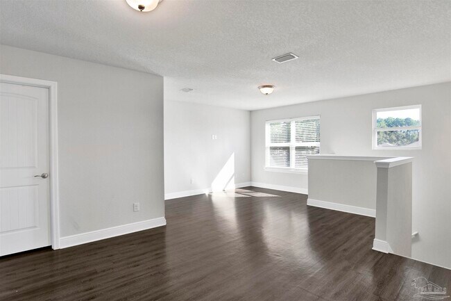 Building Photo - 12295 Pinfish Rd