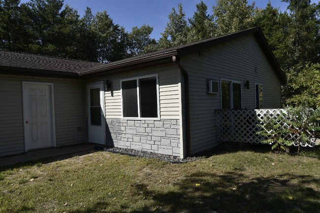 Building Photo - 3360 Patti Dr