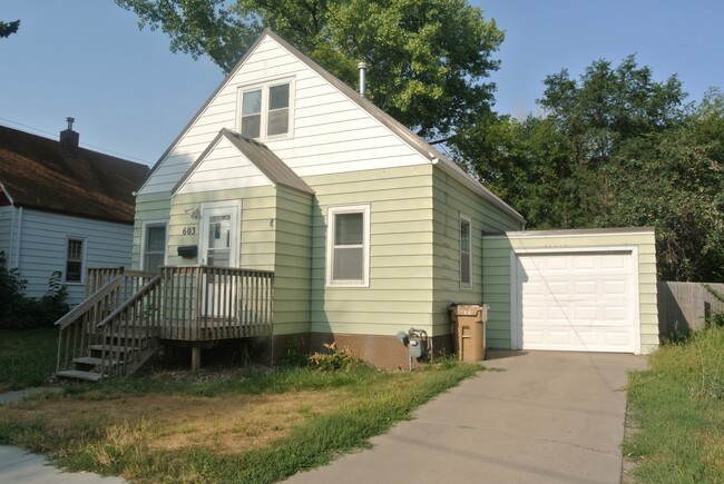 Primary Photo - House- NE