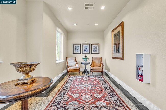 Building Photo - 1212 Sonata Dr