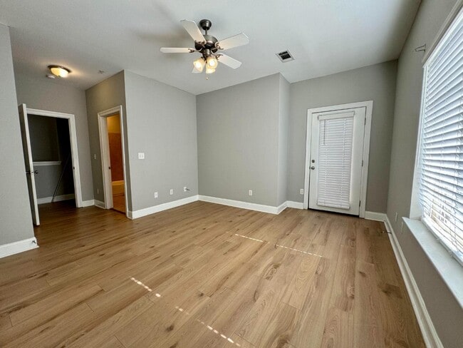 Building Photo - 3218 Veterans Memorial Pkwy