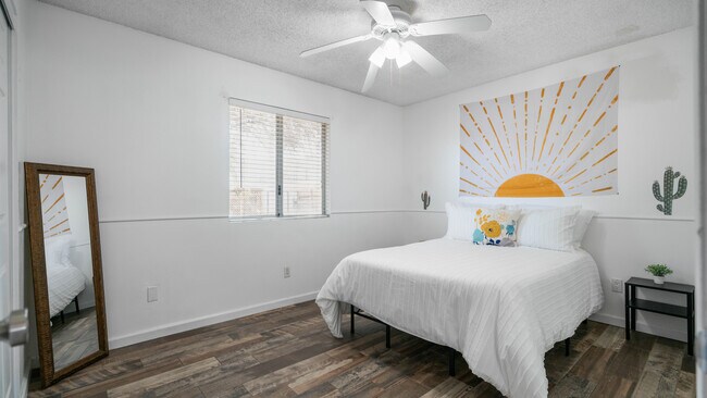 Building Photo - 72065 Cactus Dr