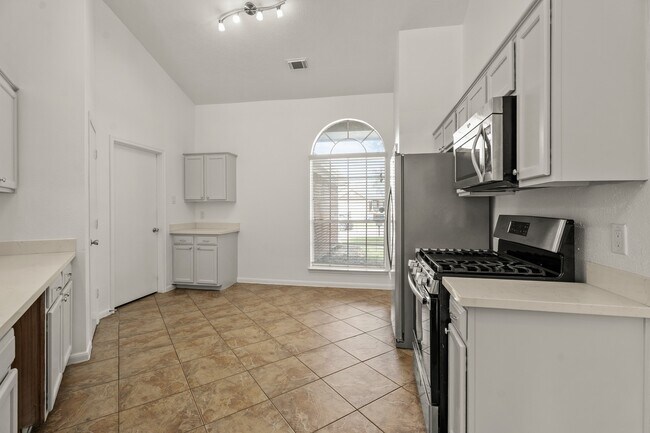 Building Photo - 17014 Sailors Moon Ct
