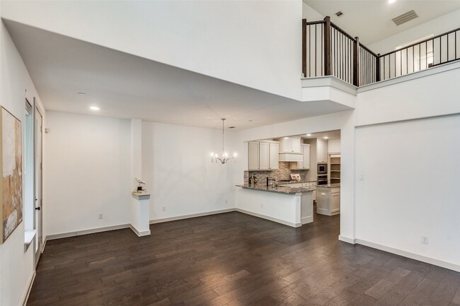 Building Photo - 1423 Lamb Dr