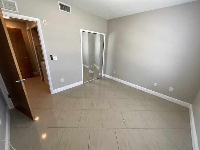 Building Photo - 8555 Bernwood Cove Loop
