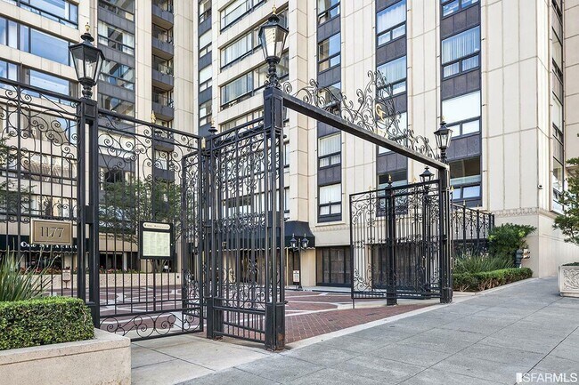 Building Photo - 1177 California St