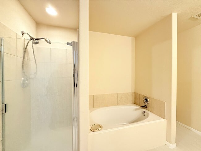 Building Photo - 10515 Ince Ln