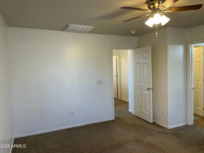 Building Photo - 22038 W Mohave St