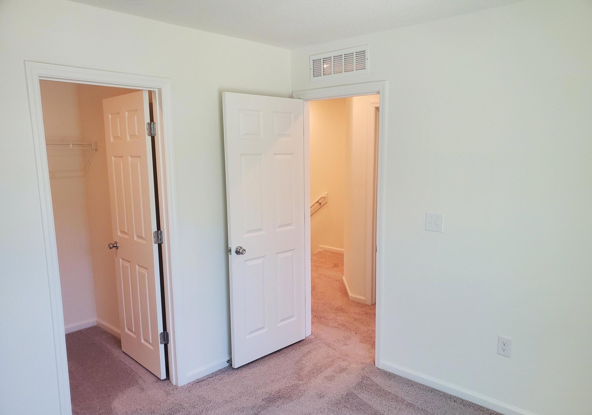 Building Photo - 183 Silver Fern Dr