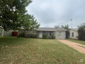 Building Photo - 5409 Questa Dr