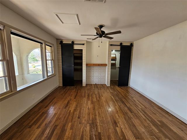 Building Photo - 3139 Southlake Park Dr