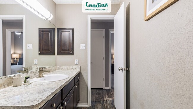 Building Photo - 2301 Pebble Vale Dr